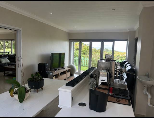 5 BEDROOM HOUSE FOR SALE IN BEVERLEY HILLS ESTATE